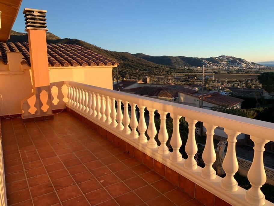 Villa Leo Con Vistas Al Mar Y Piscina Privada Росес Екстер'єр фото
